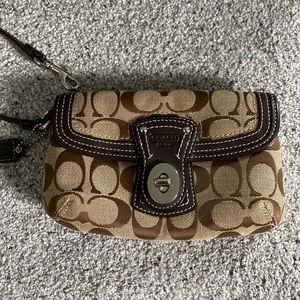 Coach wristlet brown great condition barely used